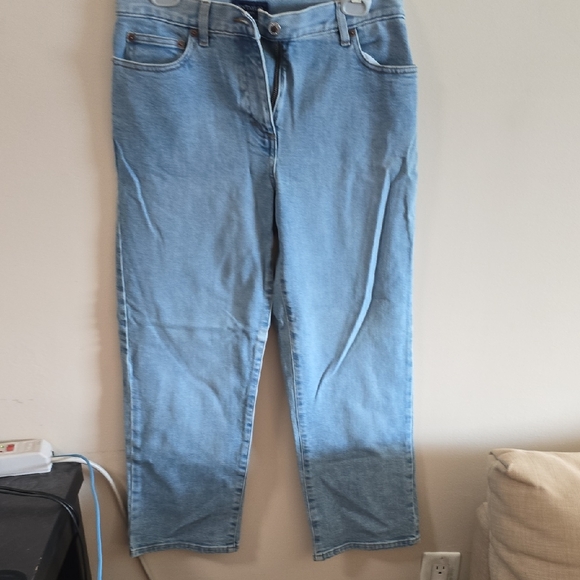 Ann Taylor Women's Light Blue Straight Leg Jeans - Picture 1 of 2